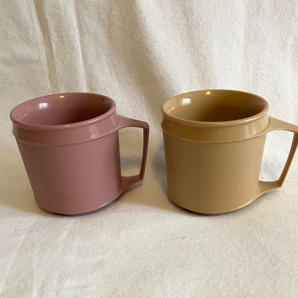 2 – Vintage Dusty Rose & Muted Mustard Color Aladdin Mugs/Cups